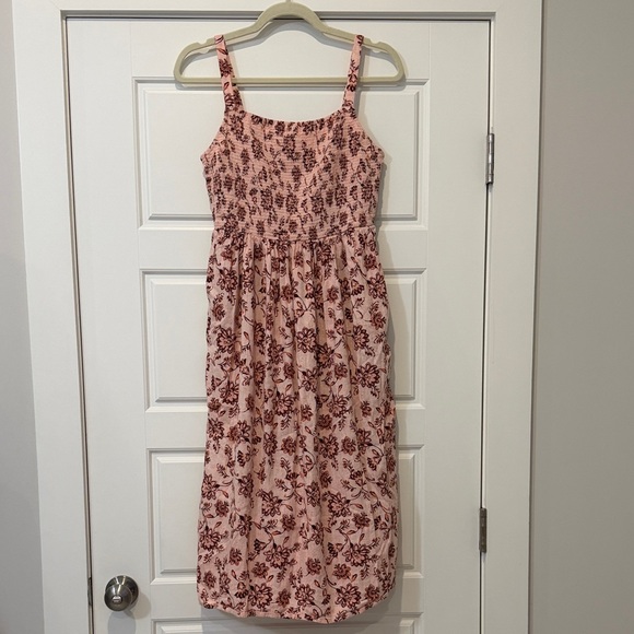 Old Navy Dresses & Skirts - Old Navy Blush and Burgundy Floral Midi Dress